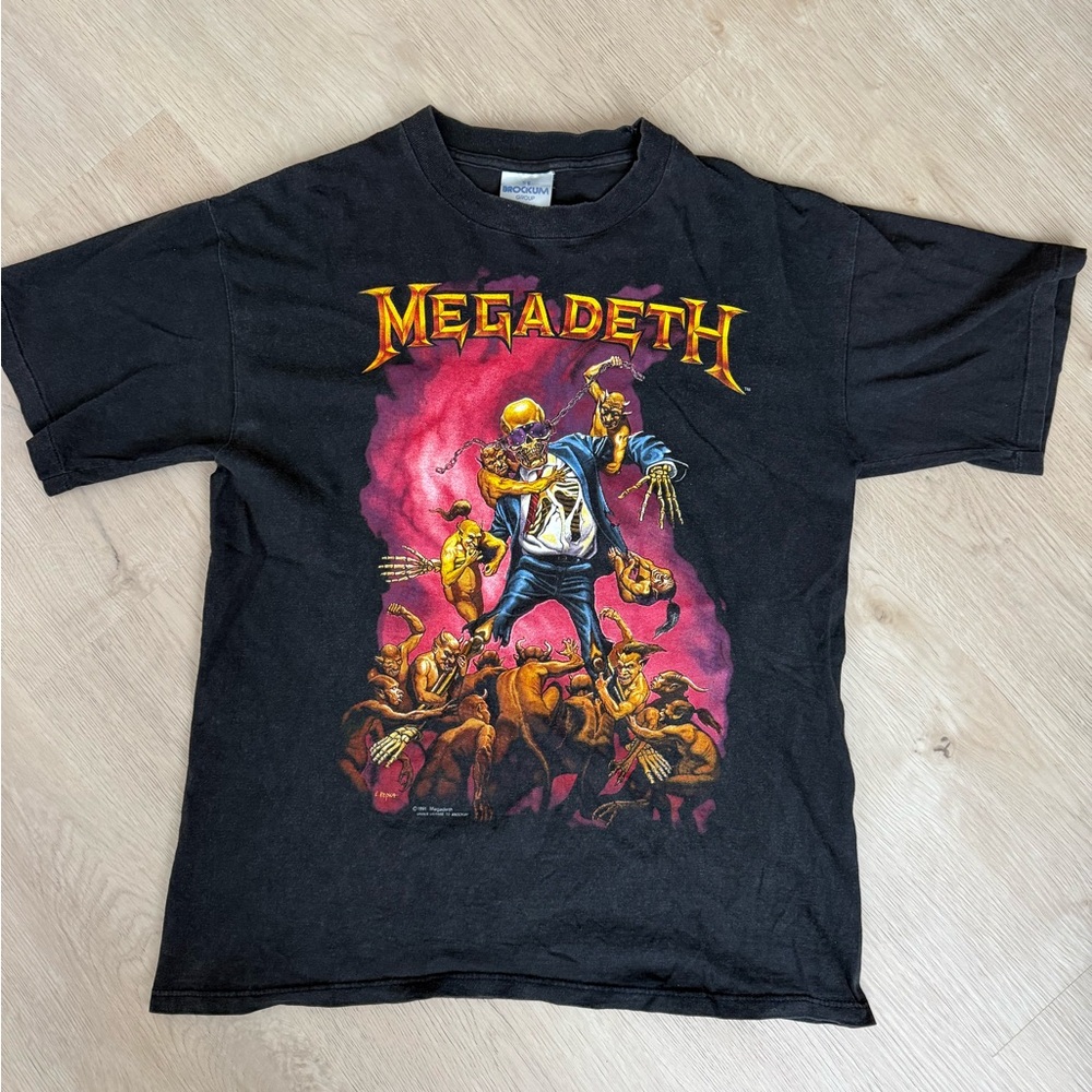 *RARE Vintage Black Mega Deth Band Tee - Men